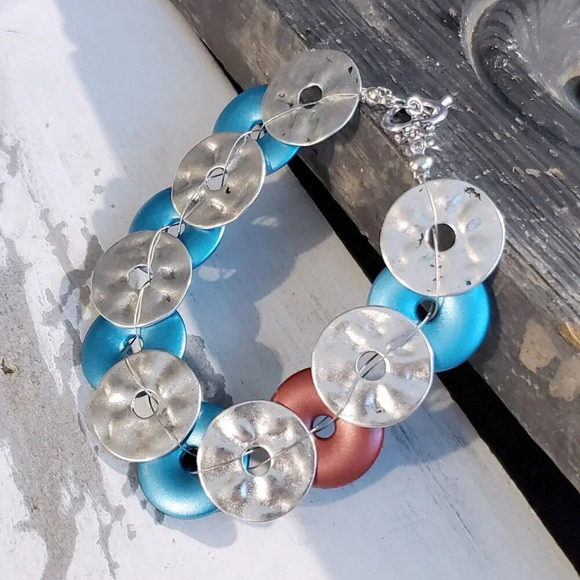 Mid Century Modern Style Handcrafted Silver Blue Cinnamon Disc Beads Bracelet - Picture 3 of 9